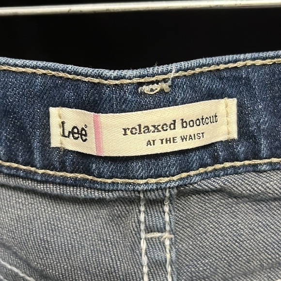 𝅺LEE- relaxed bootcut jeans - Picture 5 of 6
